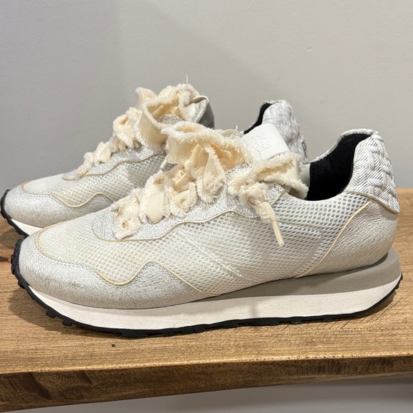 P448 Women's Textured White Sneakers Cancun SZ 39 (8) - Picture 4 of 15